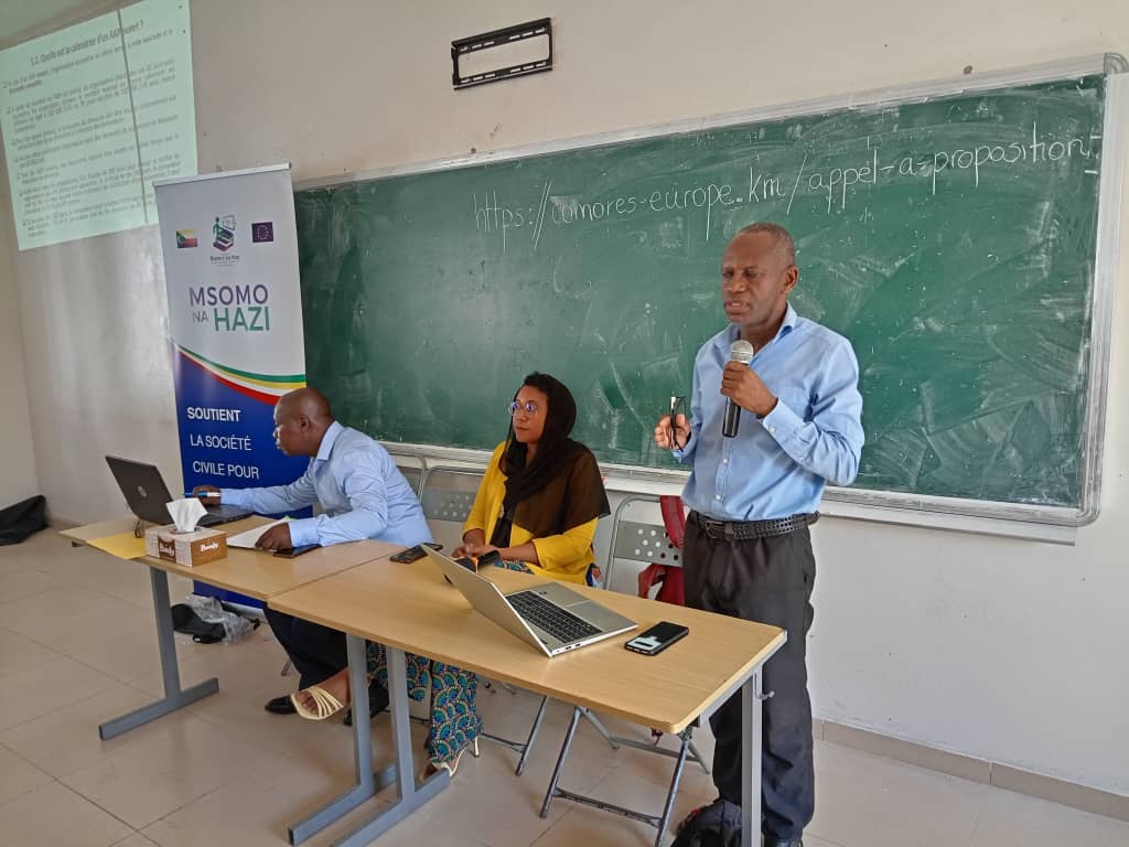 Msomo na Hazi à la rencontre des associations et des jeunes entrepreneurs